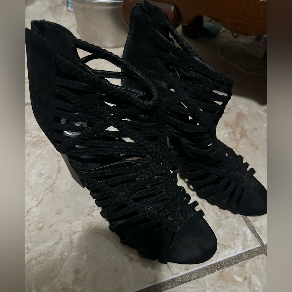 GUESS Heels